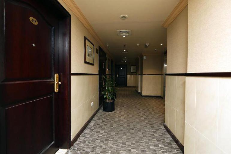Signature Inn Hotel Deira Дубай Екстер'єр фото